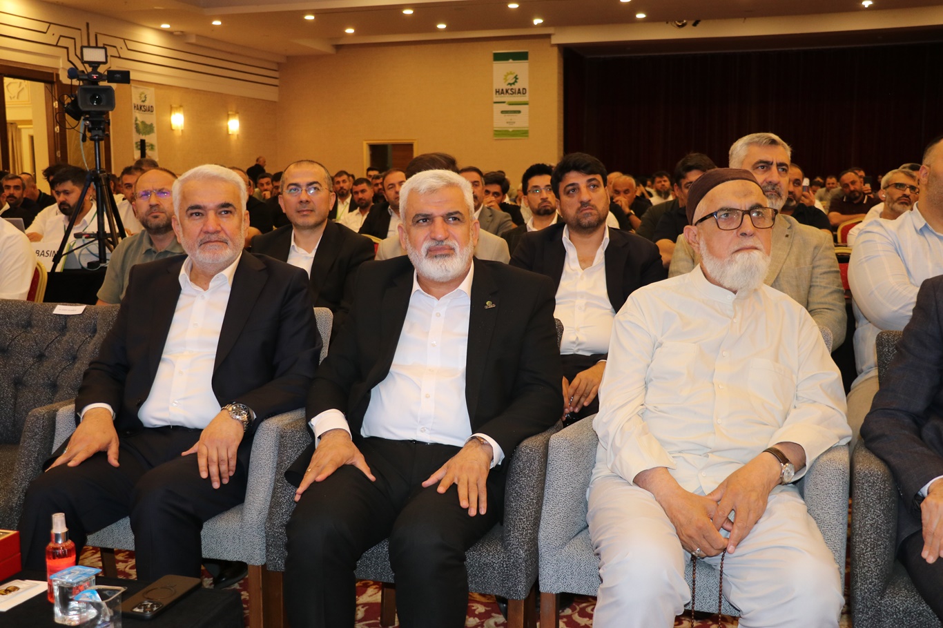 Siyer Vakfı Kurucusu Yıldırım, HAKSİAD programında 'Tüccar Sahabeler' konusunu konuştu