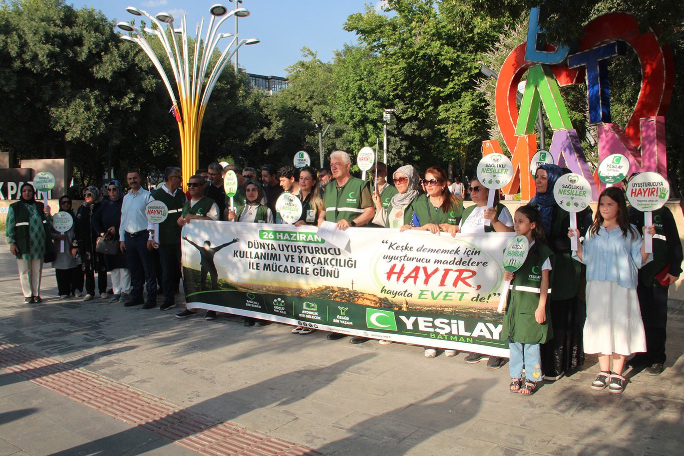 Batman'da bağımlılığa karşı farkındalık yürüyüşü düzenlendi