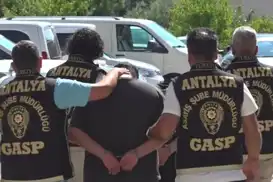 Antalya'da iş yerini kurşunlayan 2 şüpheli tutuklandı