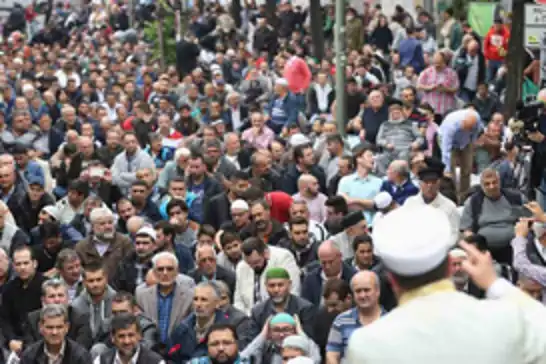 Almanya’da İslam'a ve Müslümanlara yönelik saldırılar neden arttı?