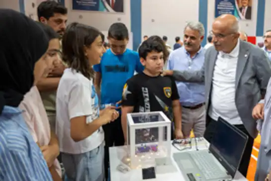 Malatya'da gençlerin teknoloji projeleri sergilendi