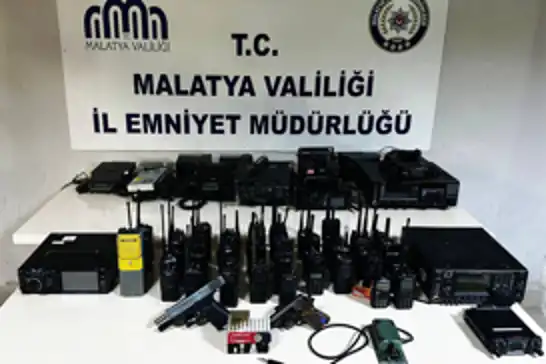Malatya'da emniyet frekanslarını dinleyen 6 şüpheli yakalandı