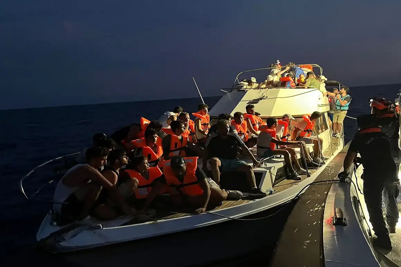 İngiltere hükümetinin iltica planına insan hakları örgütlerinden tepki