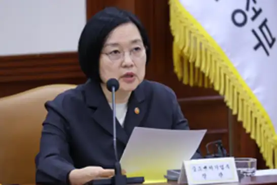 Güney Kore parlamentosu Han Seong-sook’un başbakanlık atamasını onayladı