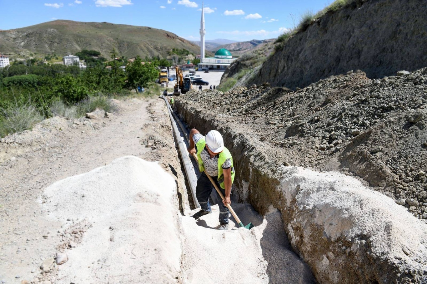 Kuluncak'ın yeni içme suyu hattı tamamlanma aşamasına geldi