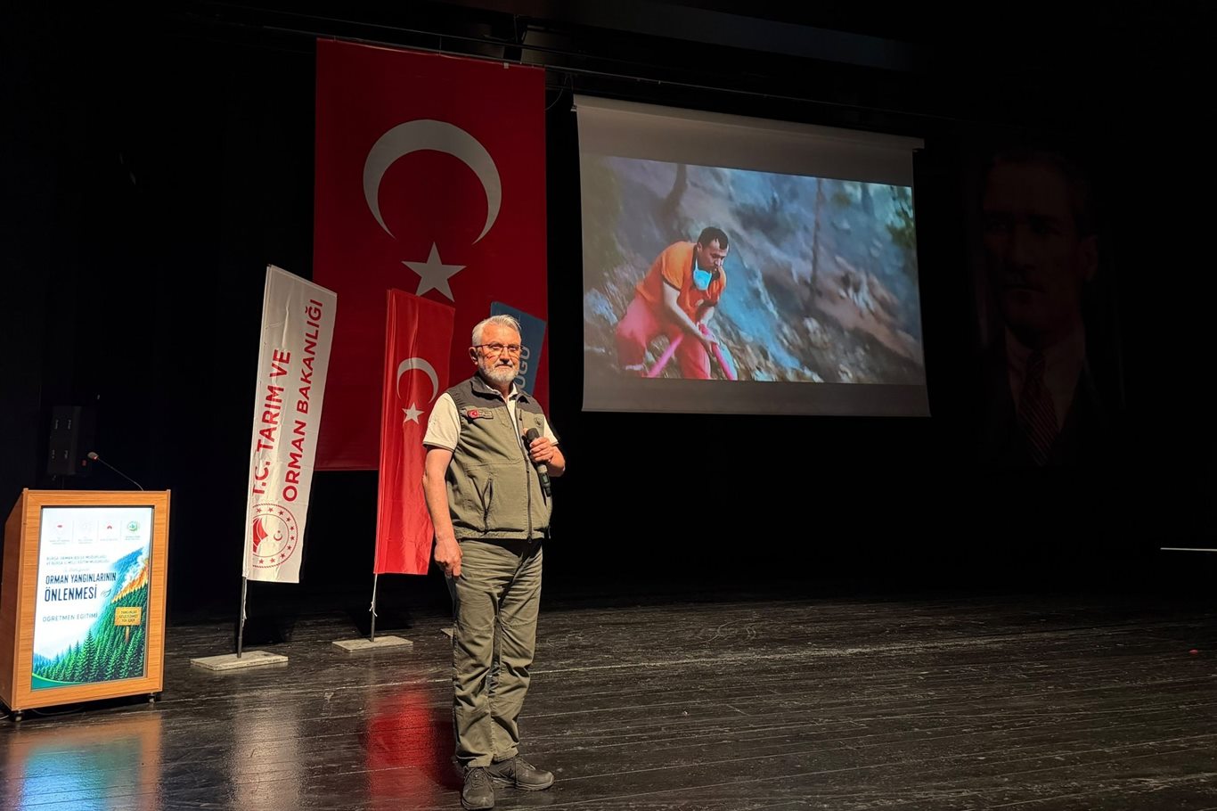 Bursa’da öğretmenlere orman yangınlarıyla mücadele eğitimi verildi