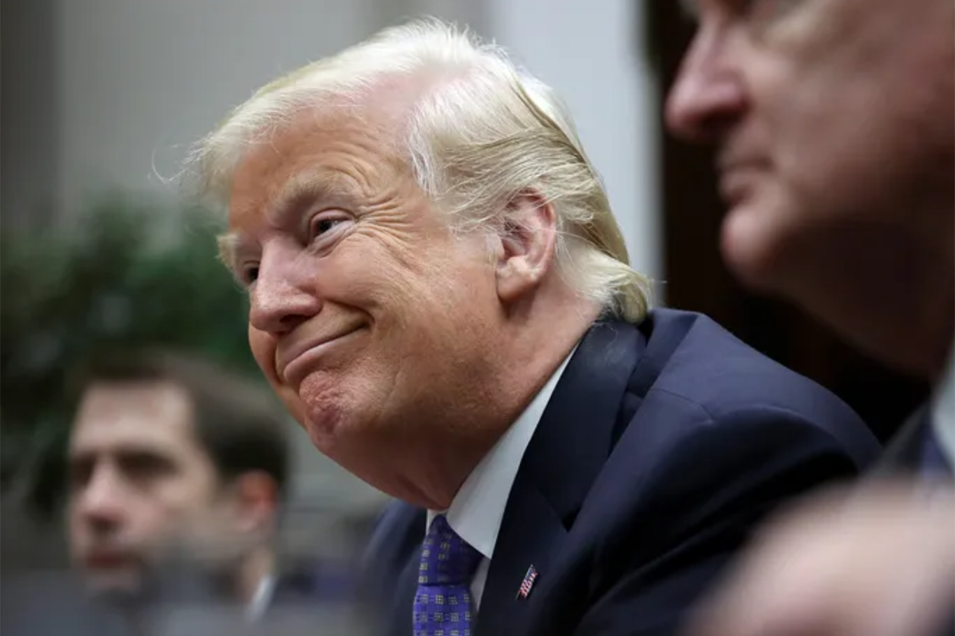 Trump says he would be “honored” to meet Iran’s supreme leader 