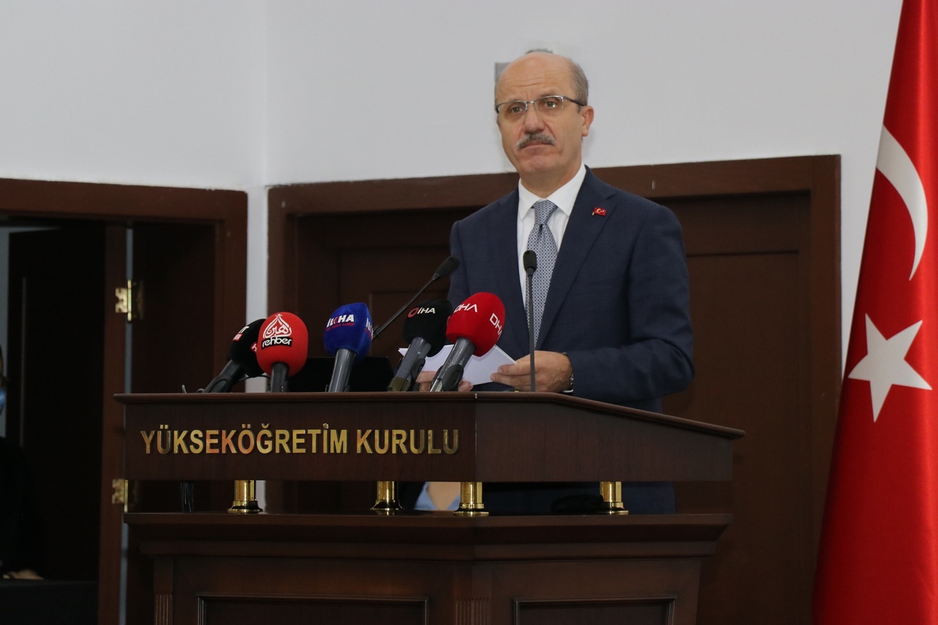 Prof. Dr. Erol Özvar