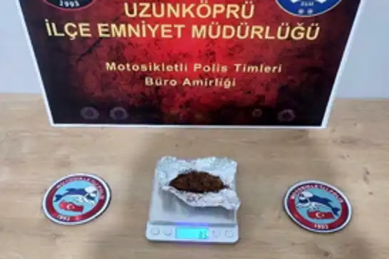 Edirne'de okul önünde uyuşturucu operasyonu: 2 şüpheli tutuklandı