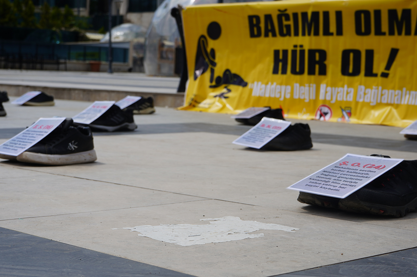 Şırnak’ta uyuşturucuya karşı "Bağımlı olma, hür ol" sergisi