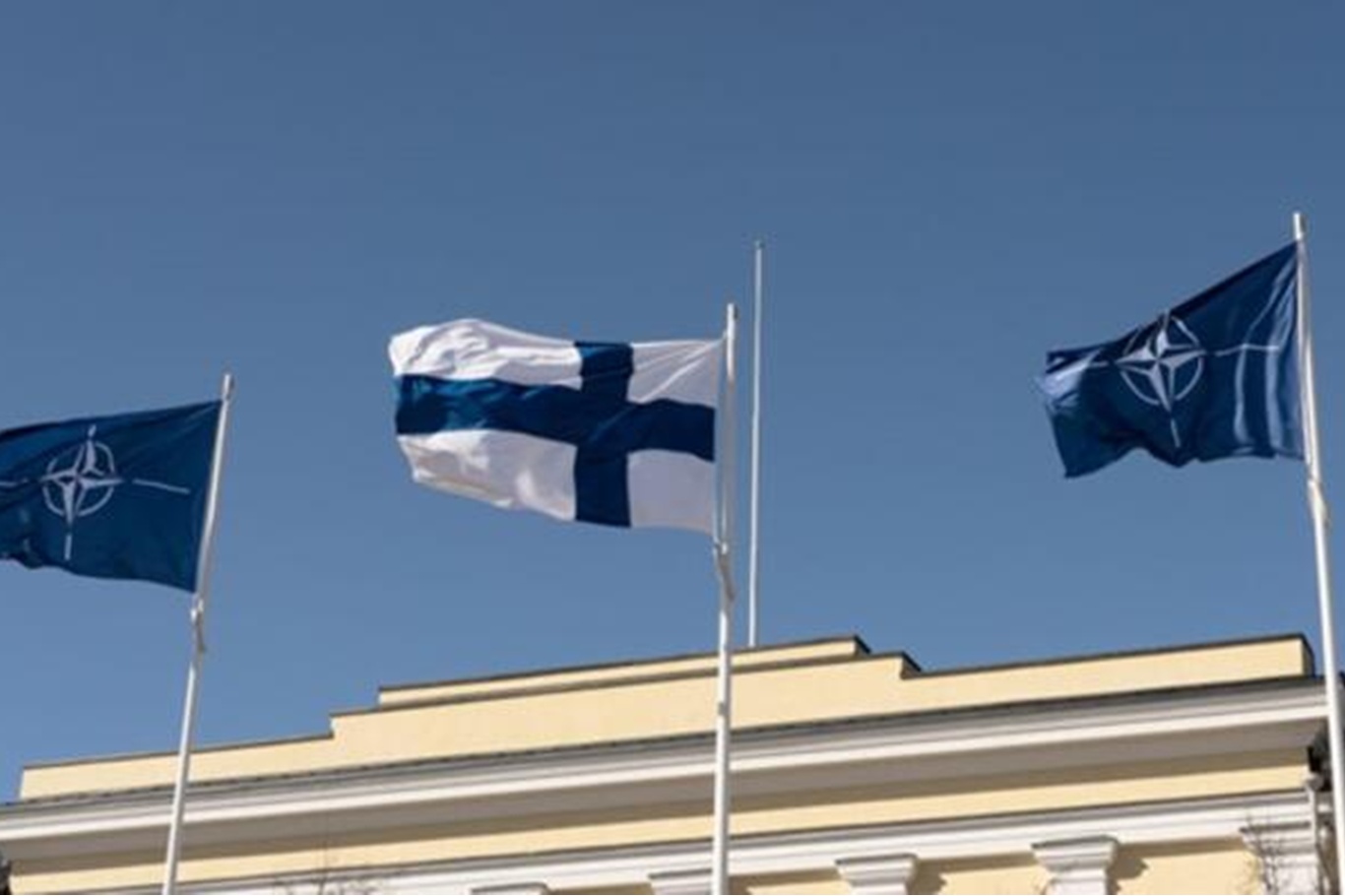 NATO'nun ileri kara kuvvetleri Finlandiya'da konuşlandırıldı.