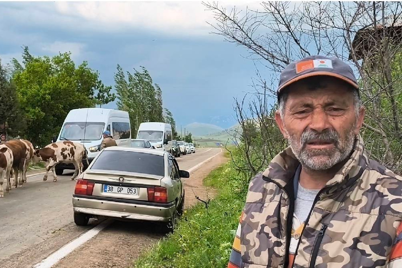 Adana'da mahalle içinden geçen yol için vatandaşlardan çevre yolu talebi