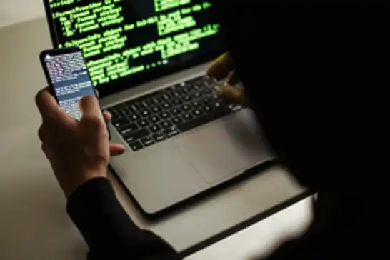 Sahte SMS’ten yapay zekâ destekli tuzaklara: Bir mesajla başlıyor, milyonlarla bitiyor