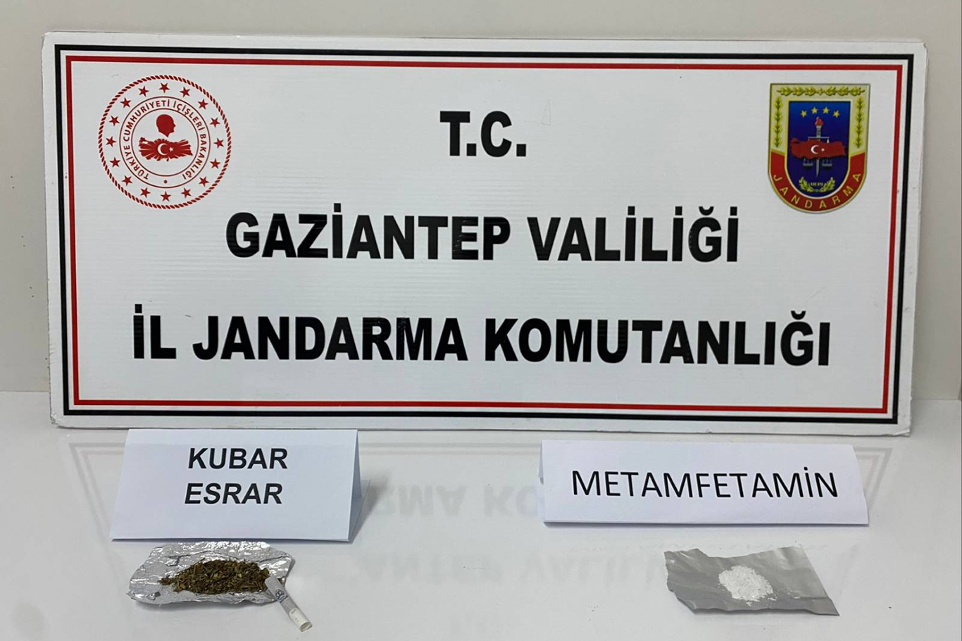 Gaziantep'te kaçakçılık ve uyuşturucu operasyonları: 195 şüpheli yakalandı
