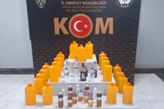 Uşak'ta metil alkol operasyonu: 3 şüpheli adliyeye sevk edildi