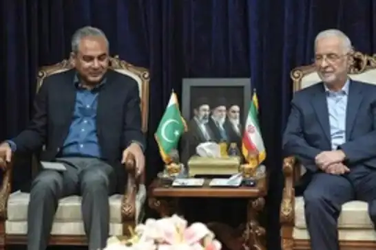 طهران..لقاء إيراني–باكستاني رفيع لبحث ملفات دبلوماسية حساسة