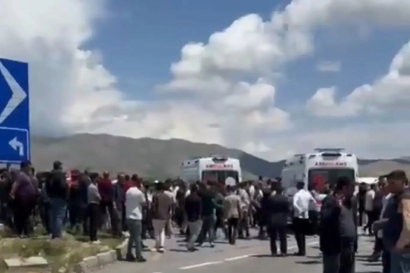 Van’da feci kaza: 4 ölü, 2 yaralı