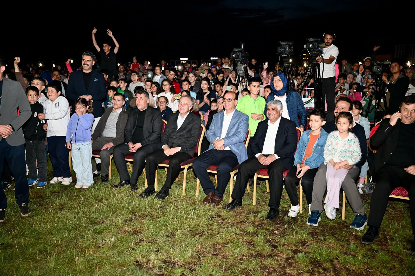 Malatya'da düzenlenen ilahi konserine yoğun ilgi