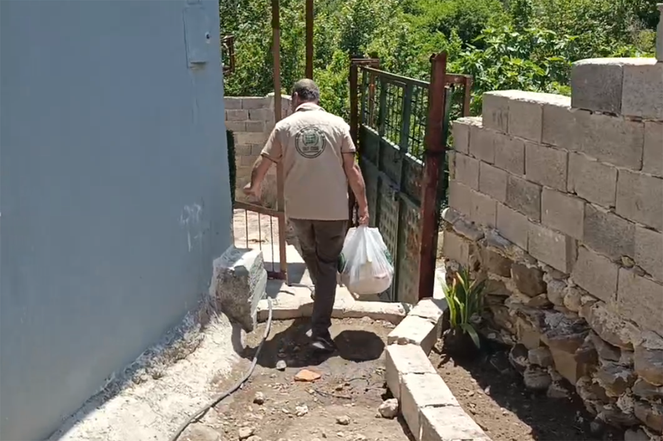Umut Kervanı Hatay Derneği ihtiyaç sahibi ailelere yardım ulaştırdı