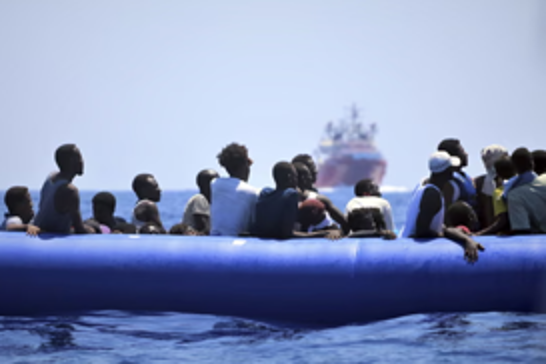 Malta açıklarında batmak üzere olan bottan 48 düzensiz göçmen kurtarıldı