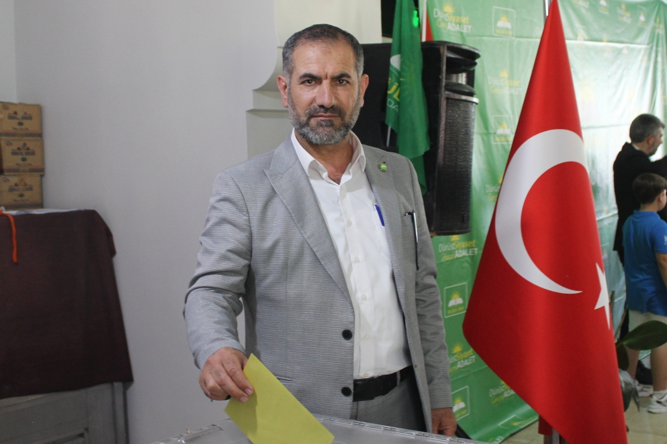 HÜDA PAR Tarsus İlçe Başkanlığına Hikmet Tanış yeniden seçildi