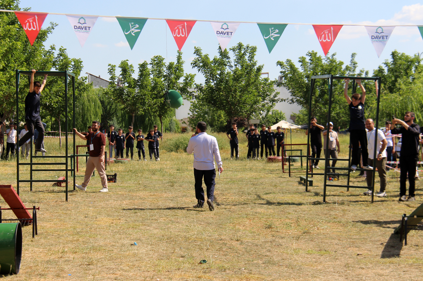 Davet ve Gençlik Hareketi, gençlik buluşmasında bir araya geldi