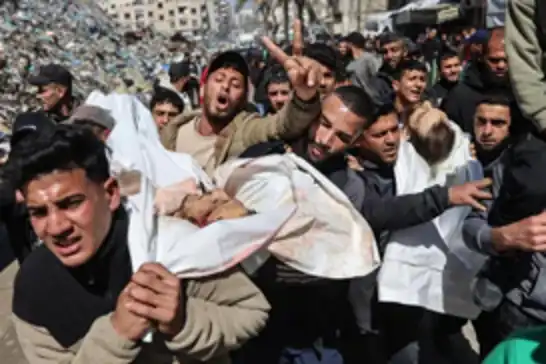 وزارة الصحة بغزة: ارتفاع عدد شهداء العدوان الإسرائيلي إلى 72980 شهيداً
