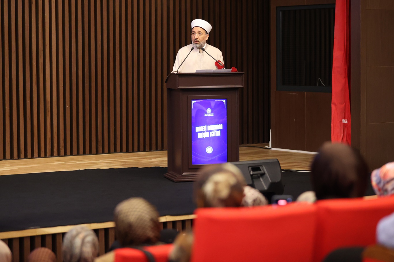 Arpaguş: Gençlerimizin büyük bir medeniyetin mensubu olduklarının farkına varmalarını istiyoruz