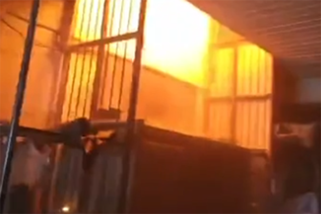 Konya'da Tenekeciler Sanayi Sitesi’nde yangın paniği