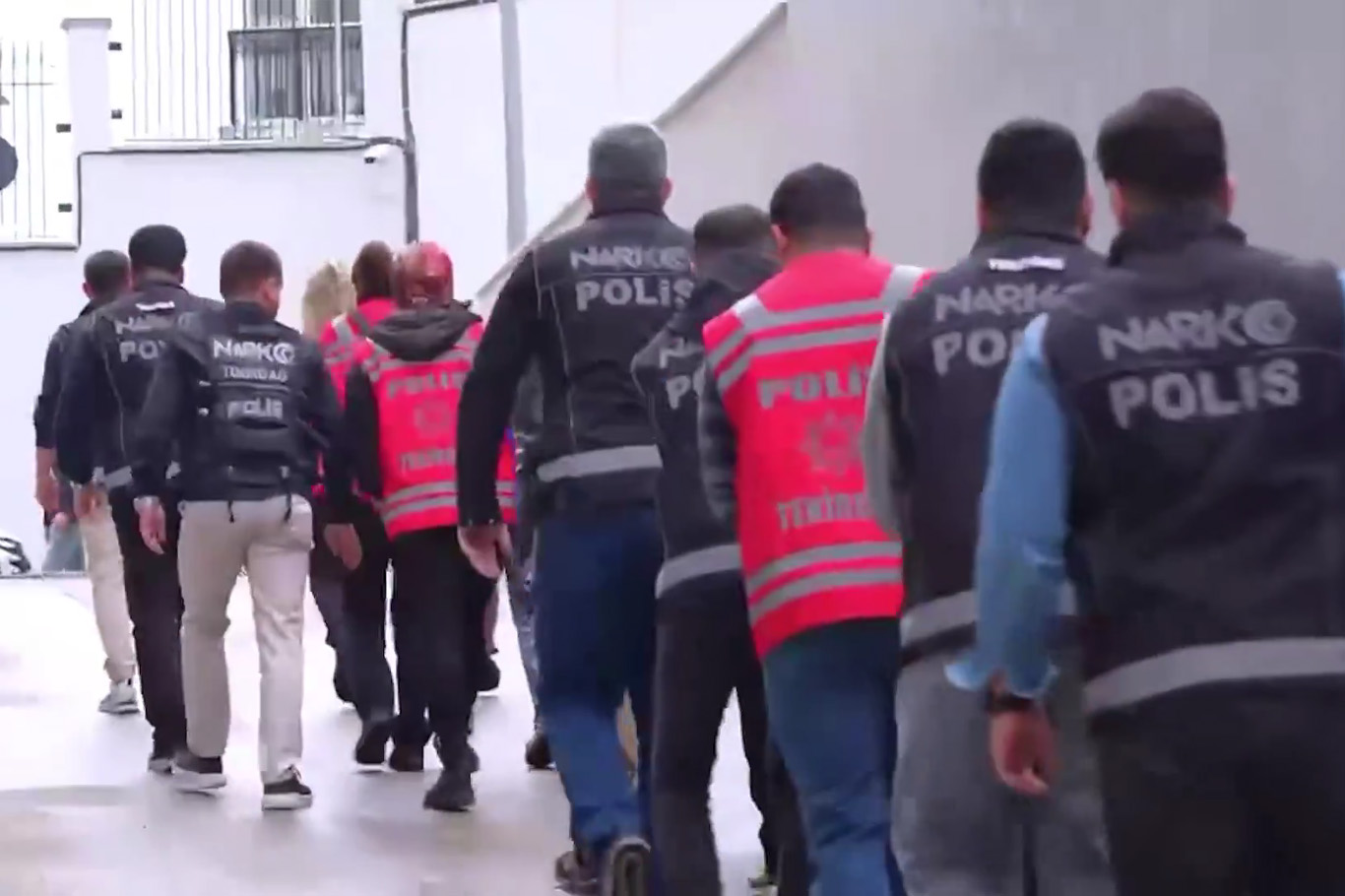 69 ilde uyuşturucu operasyonu: 974 şüpheli yakalandı