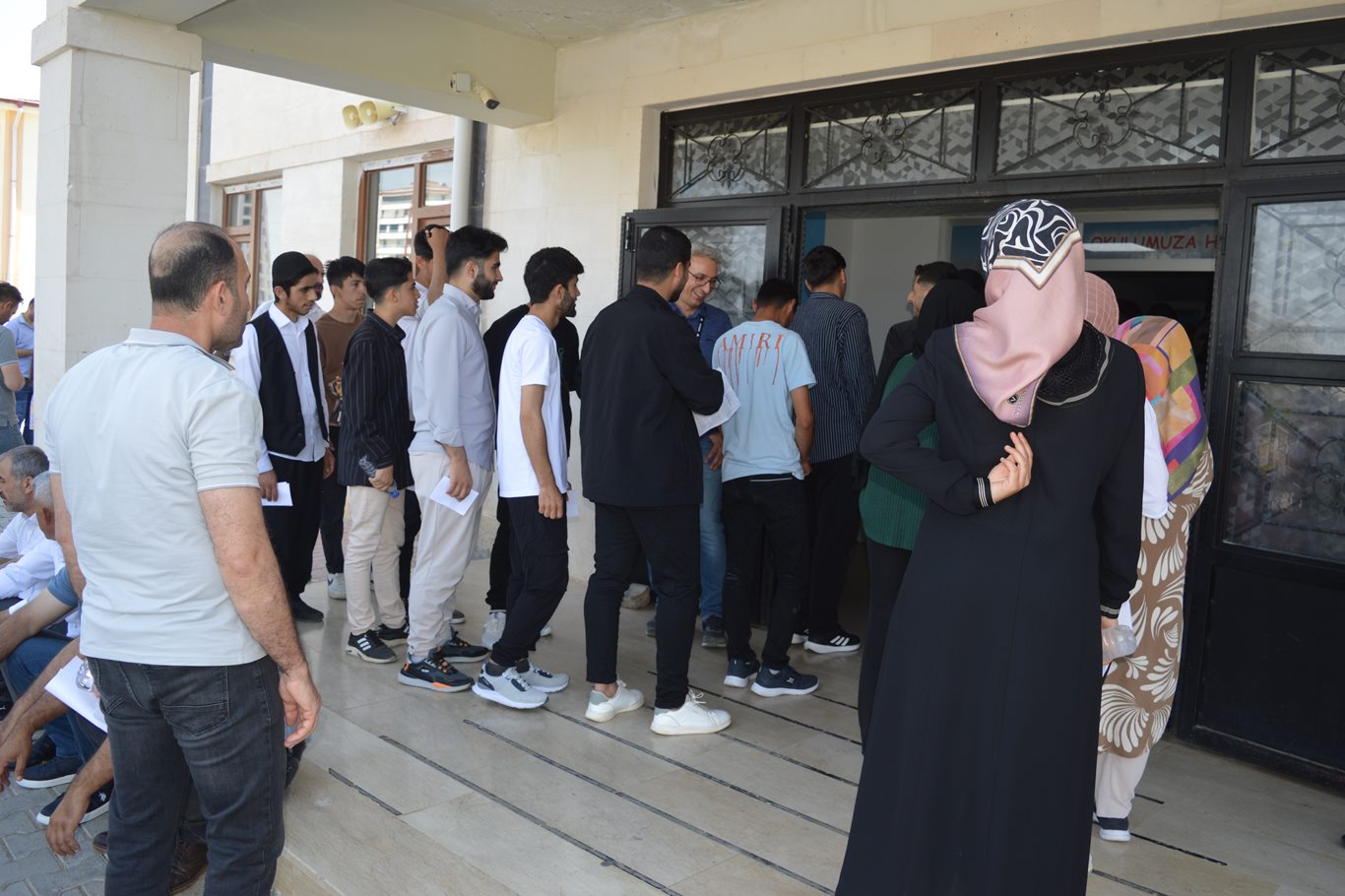 Dr. Orhan Ay: Aşırı kaygı öğrencinin bildiklerini unutmasına neden olabilir