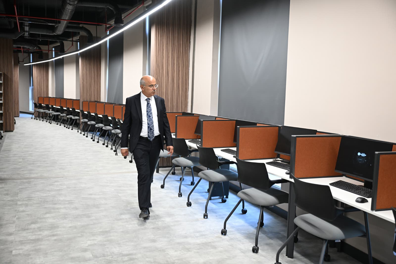 Başkan Er: Bölgenin en büyük kütüphanesi perşembe gününden itibaren hizmet verecek