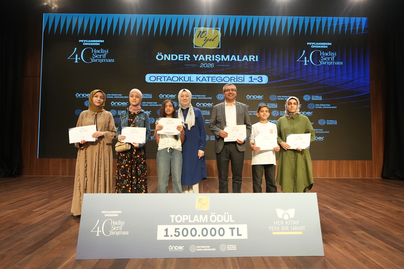 ÖNDER hadis ve kitap okuma yarışmasında ödüller sahiplerini buldu 