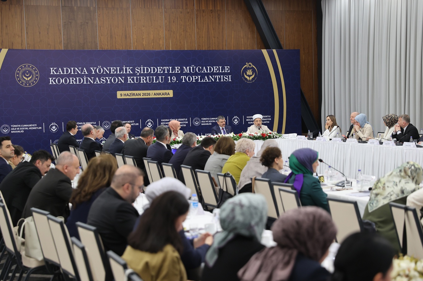 "İslam, kadını değersizleştiren her türlü düşünce ve anlayışı yasaklamıştır"