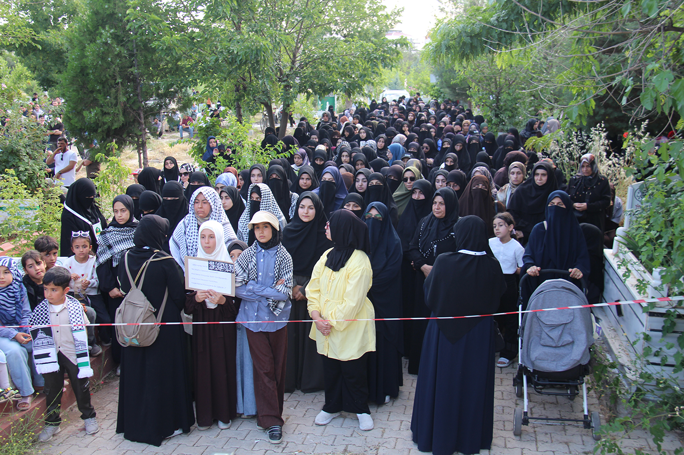 Şehid Aytaç Baran şehadetinin 11'inci yıl dönümünde mezarı başında yad edildi