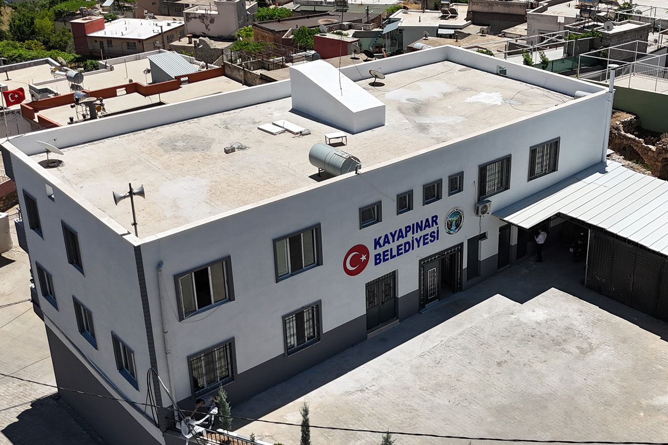 HÜDA PAR'lı Belediye Başkanı Özhan: Belediye binası makamın değil, halkın hizmet yeridir