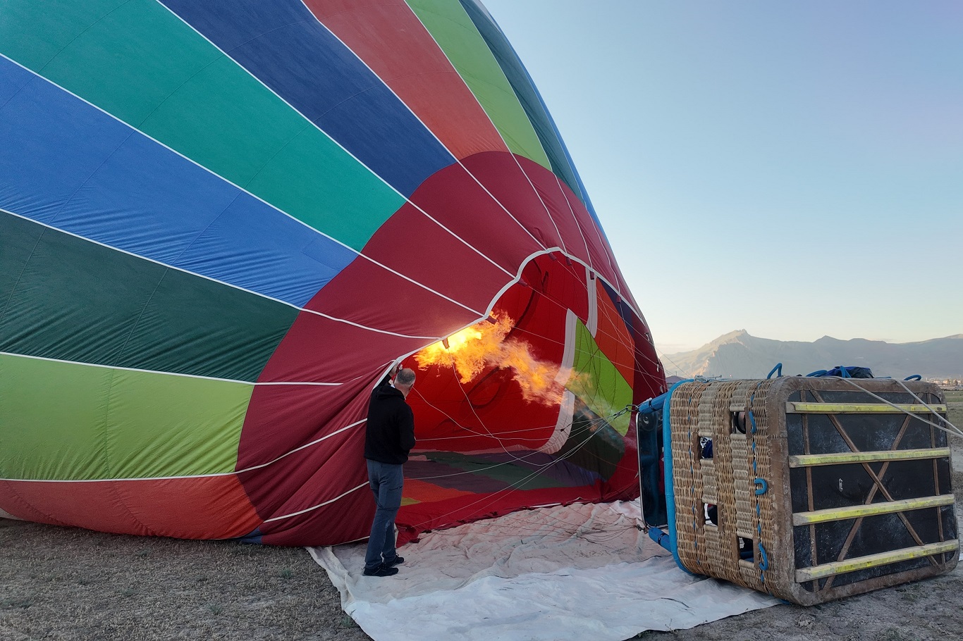 Doğubayazıt semaları sıcak hava balonuyla renklendi
