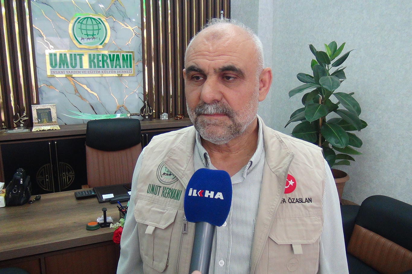 Özaslan: Gazze'de büyük bir soykırım yaşanıyor