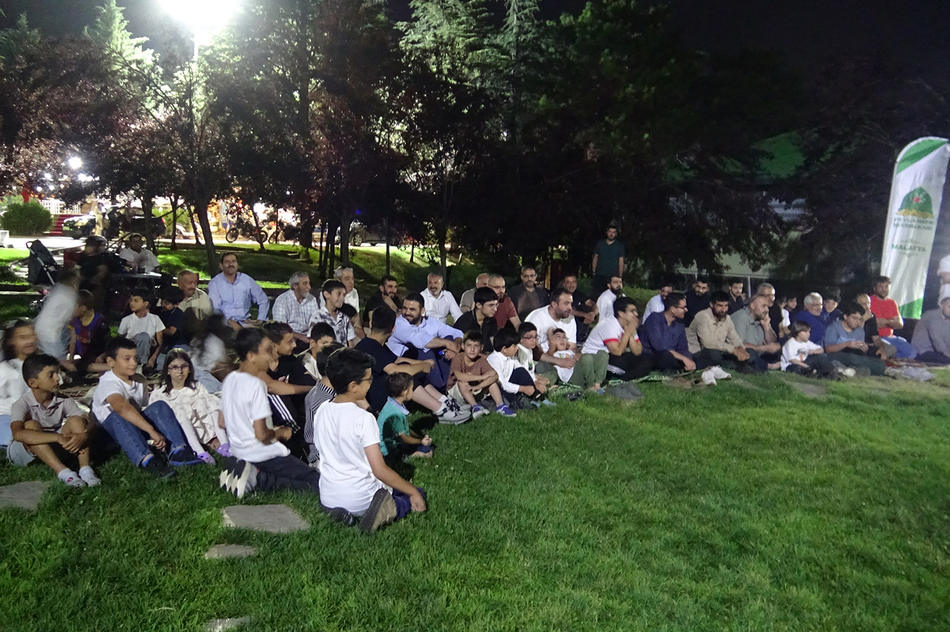 İmam Hatip Dönmez: Çocuklarımız dijital bağımlılığın esiri olmasın