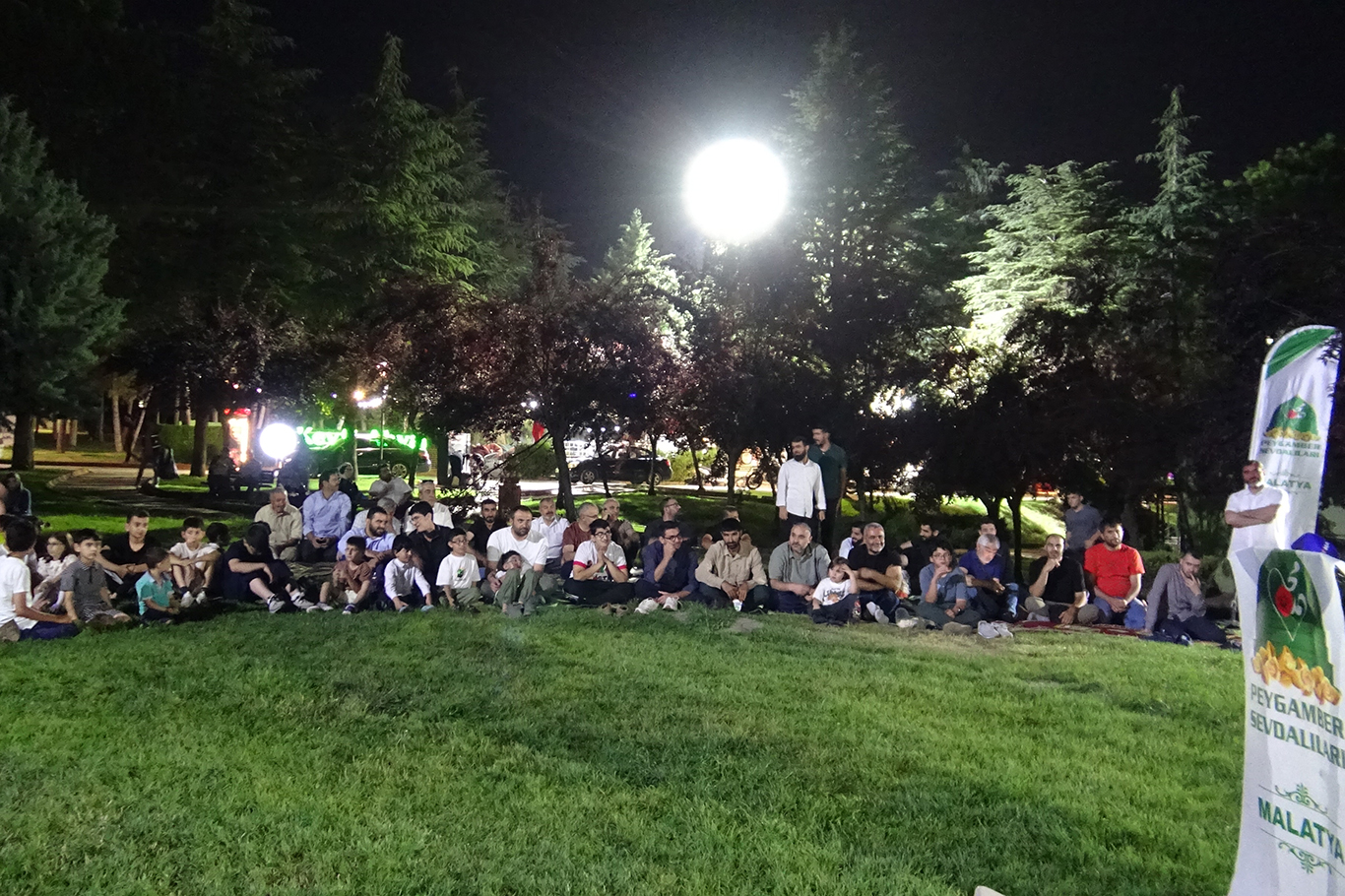 İmam Hatip Dönmez: Çocuklarımız dijital bağımlılığın esiri olmasın