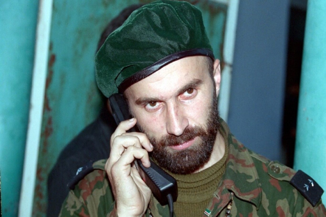 Fermandarê navdar ê Çeçenistanê: Şamîl Basayev