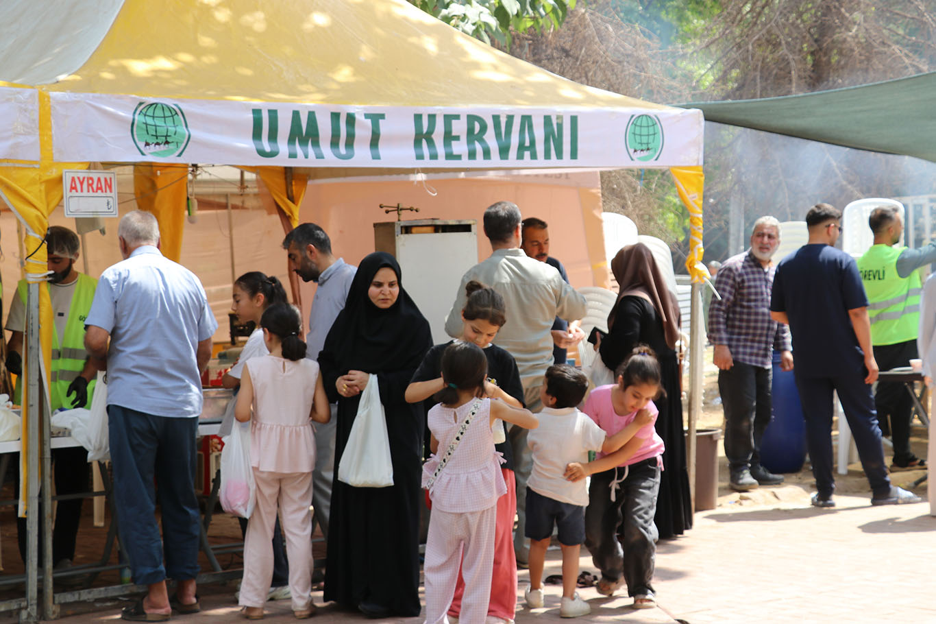 Gaziantep Umut Kervanı'nın geleneksel kermesi başladı