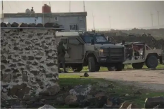 İşgalciler, Suriye'nin Dera ve Kuneytra bölgelerine baskın düzenledi