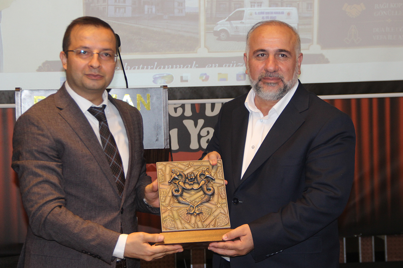 CİZRE MÜFTÜSÜNE VEDA ETTİ