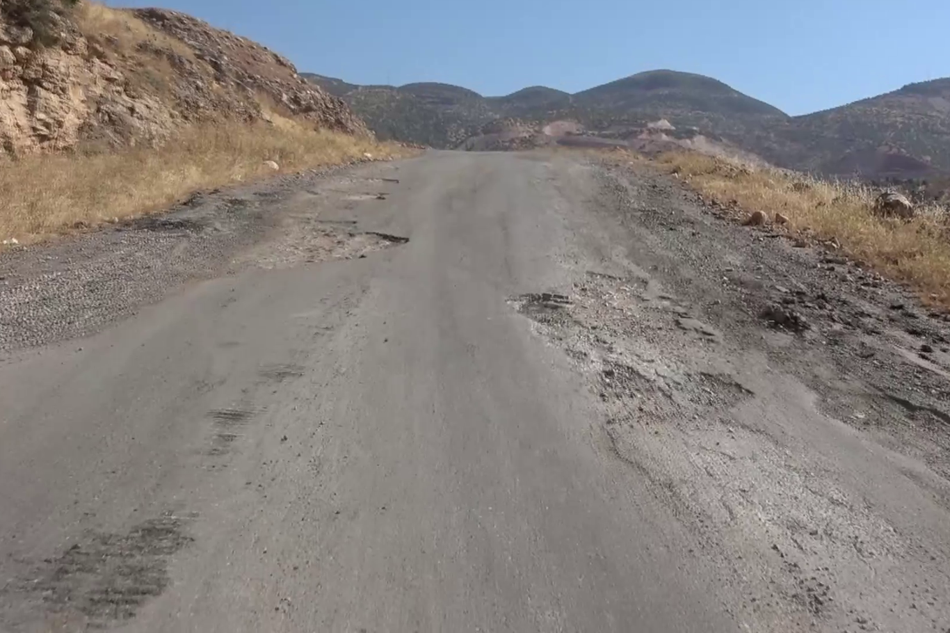 Vatandaşlardan Zarova yolu tepkisi: Can güvenliğimiz yok