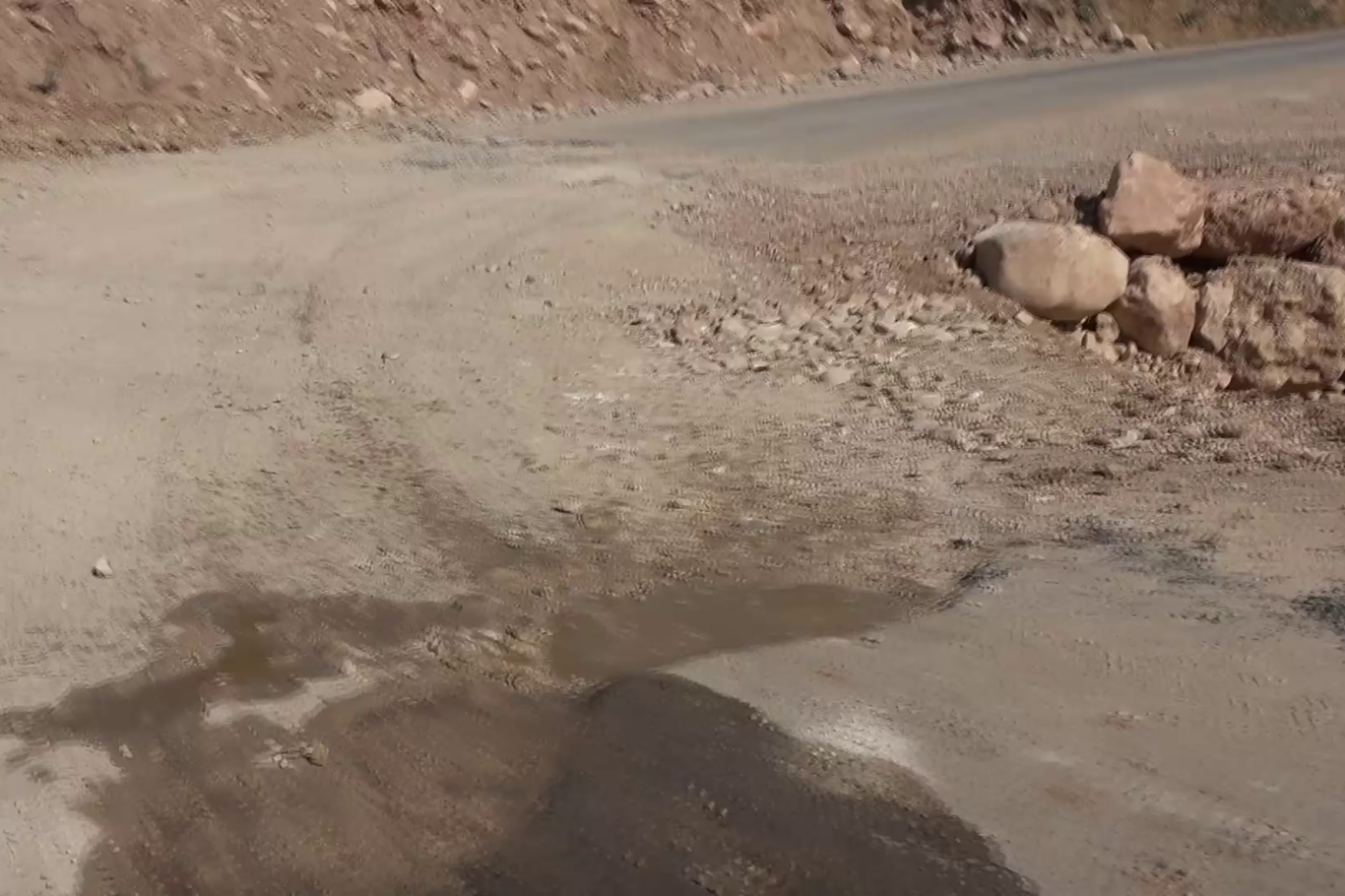 Vatandaşlardan Zarova yolu tepkisi: Can güvenliğimiz yok