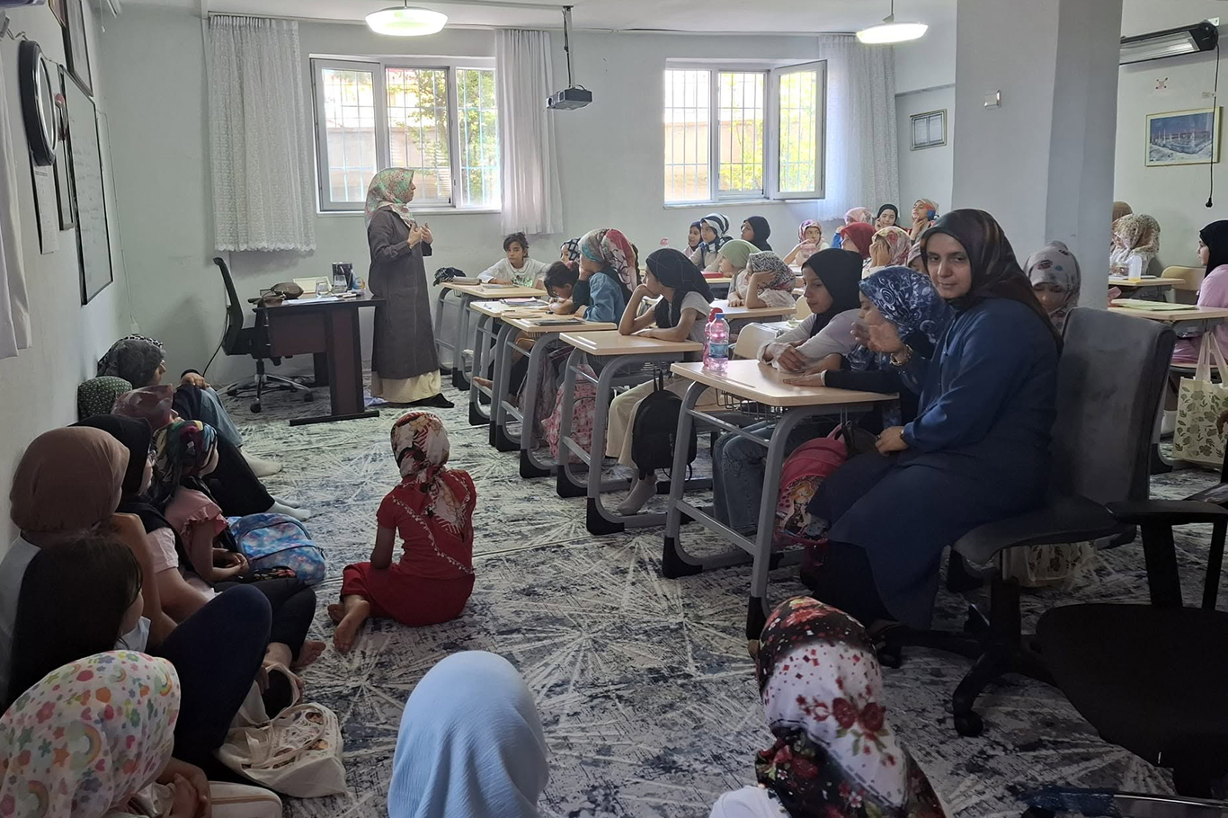 Yaz Kur'an kurslarında bağımlılıkla mücadele seminerleri başladı