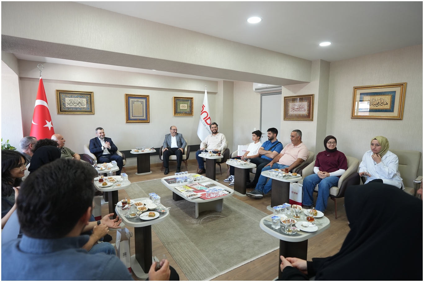 İmam hatipli LGS Türkiye birincilerine umre hediyesi