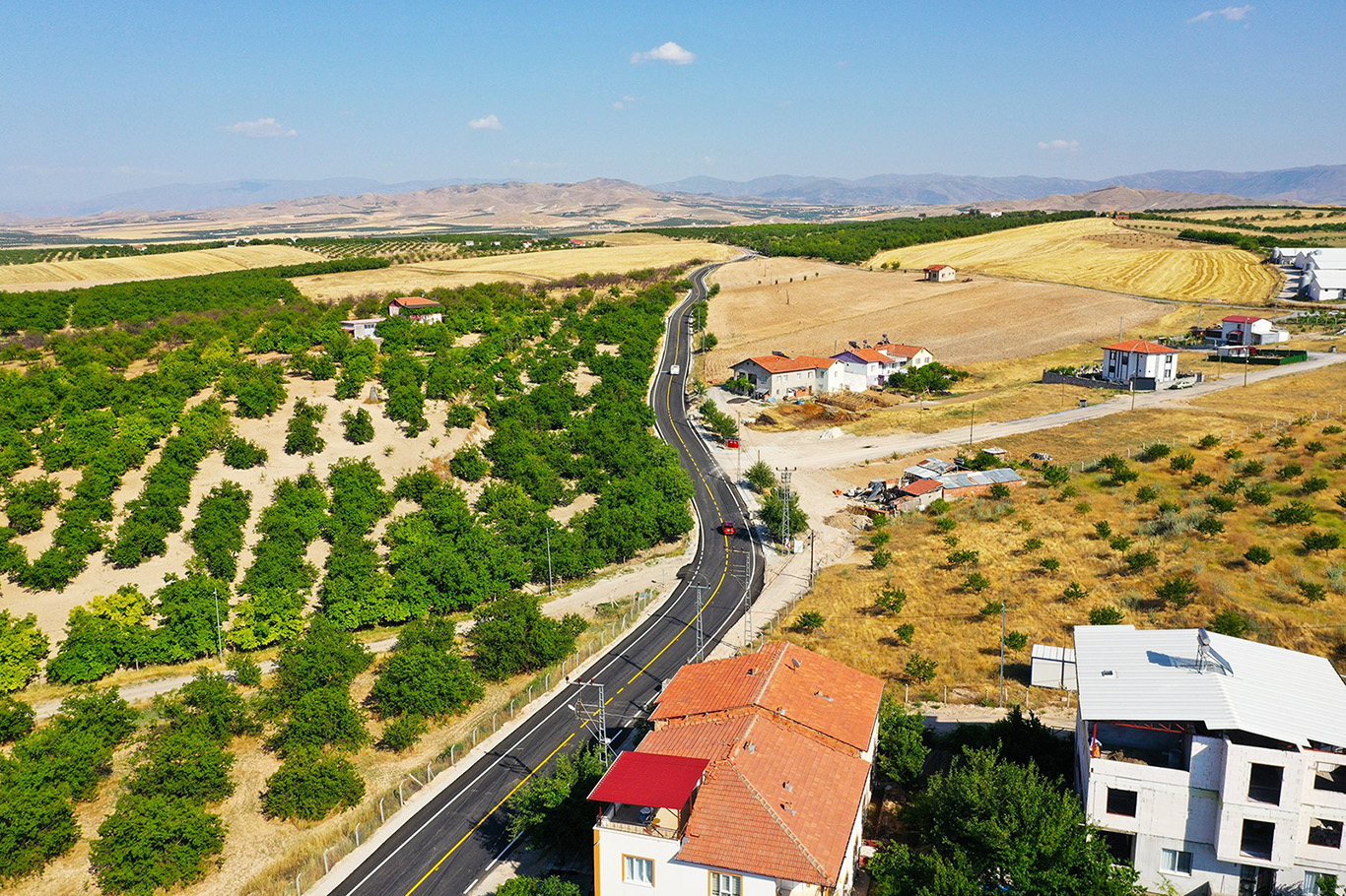 Malatya'da yol çalışmaları devam ediyor  