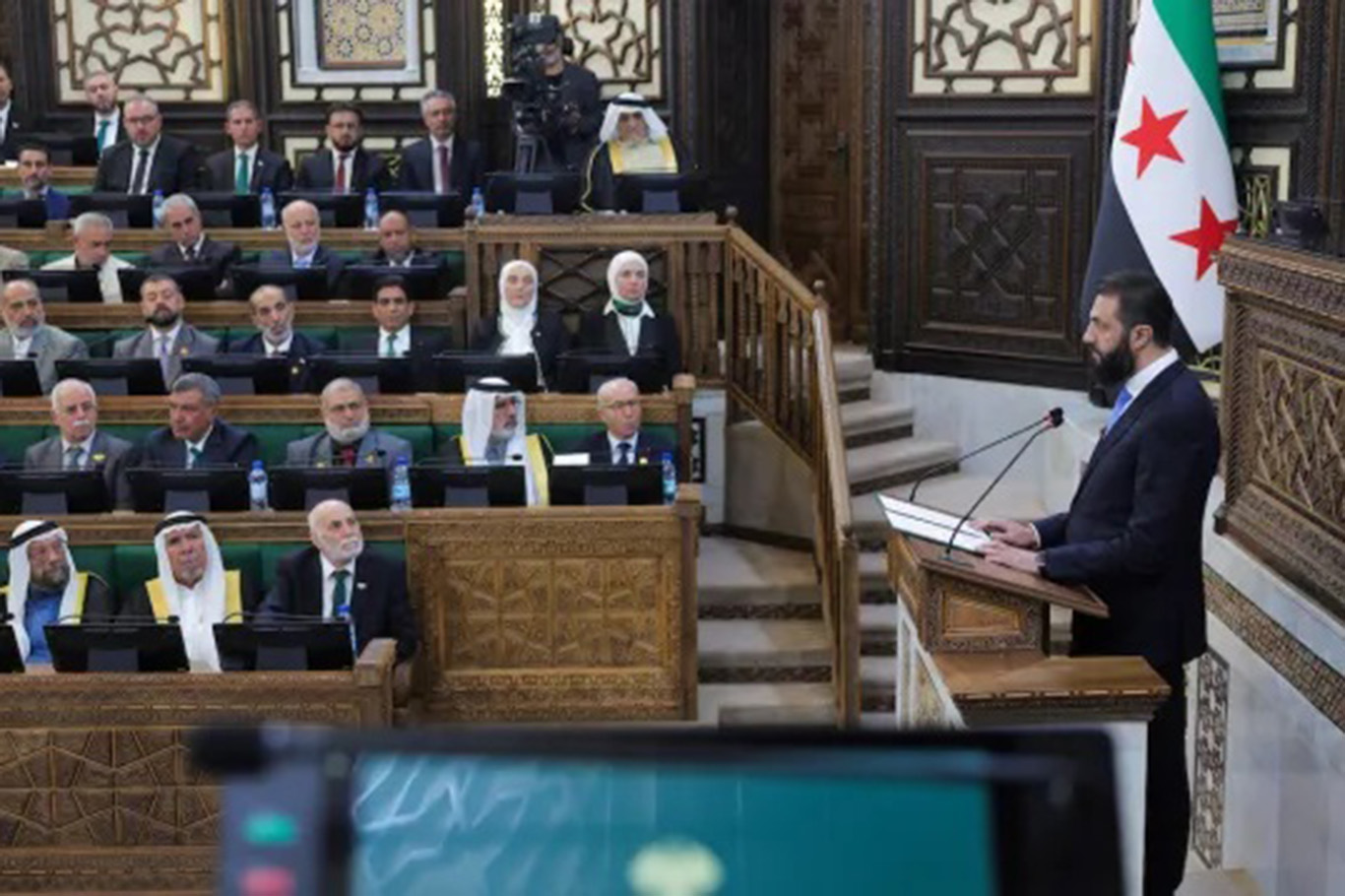 Suriye'de Beşar Esad yönetiminin devrilmesinin ardından parlamento ilk kez toplandı